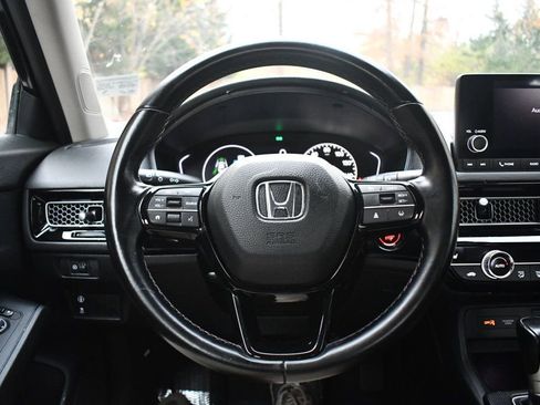 Used 2022 Honda Civic EX image 17