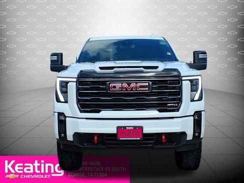 Used 2024 GMC Sierra 2500 AT4 AWD/4WD image 10