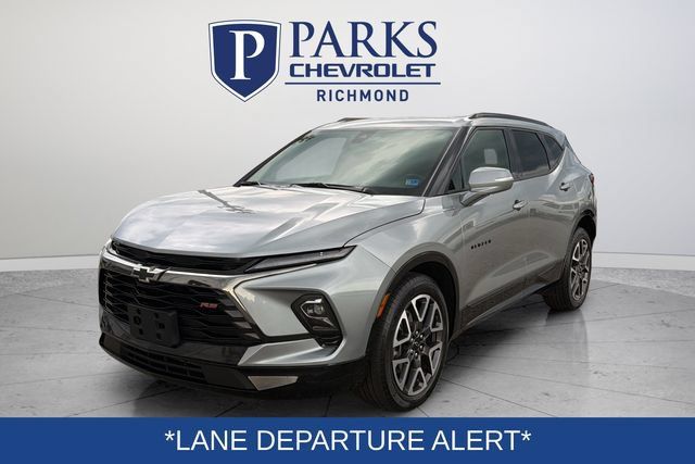 Used 2025 Chevrolet Blazer RS FWD image 4