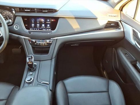 Certified 2025 Cadillac XT5 Premium Luxury image 18