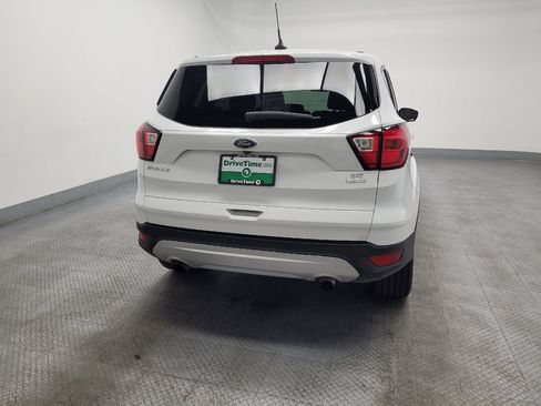 Used 2019 Ford Escape SE FWD image 7