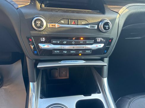 Used 2020 Ford Explorer Limited RWD image 28