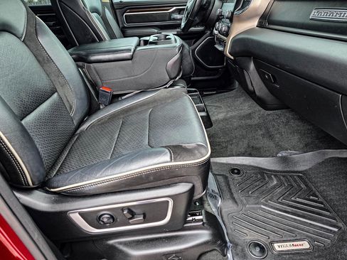 Used 2021 RAM 1500 Laramie image 39