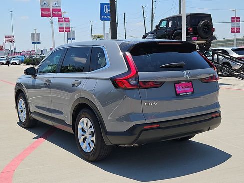 Used 2025 Honda CR-V LX image 6