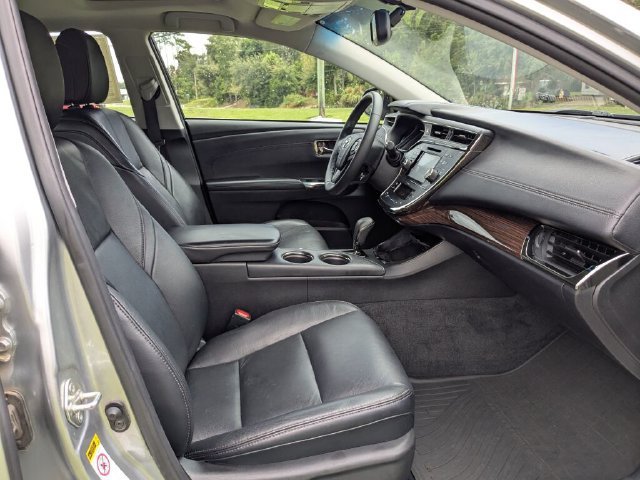 Used 2015 Toyota Avalon XLE Touring FWD image 39
