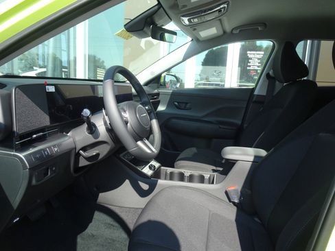 New 2025 Hyundai Kona SEL image 9