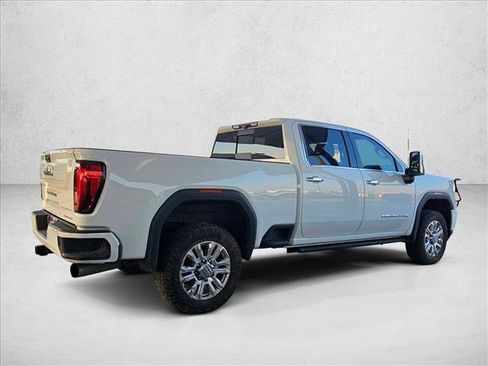 Used 2021 GMC Sierra 2500 Denali w/ Denali Ultimate Package AWD/4WD image 5