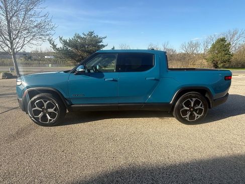 Used 2023 Rivian R1T Adventure AWD/4WD image 2