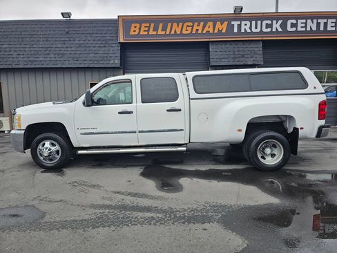 Used 2009 Chevrolet Silverado 3500 LT AWD/4WD image 2