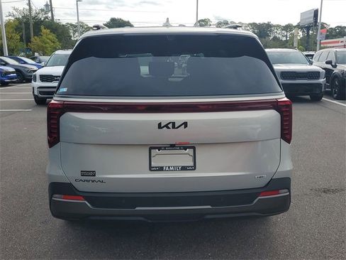 New 2026 Kia Carnival SX Prestige image 5
