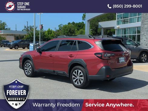 Used 2025 Subaru Outback Premium AWD/4WD image 5