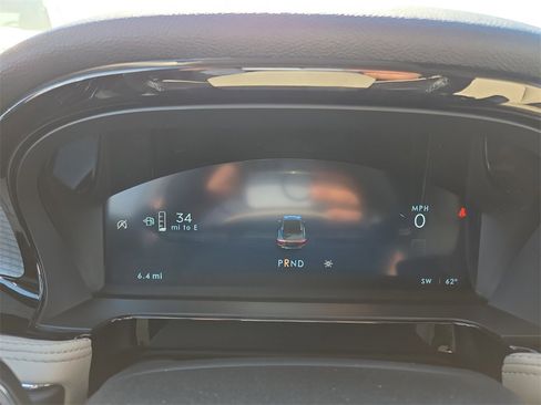 New 2026 Lincoln Corsair Premiere image 18