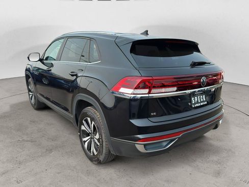 Used 2024 Volkswagen Atlas Cross Sport SE AWD/4WD image 3