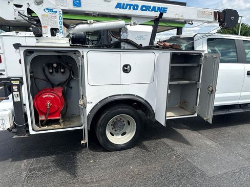 Used 2017 Ford F550 2WD Crew Cab Super Duty image 19