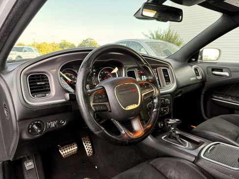 Used 2019 Dodge Charger GT w/ Plus Group RWD image 17