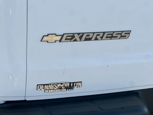 Used 2022 Chevrolet Express 2500 Work Van w/ Driver Convenience Package image 22