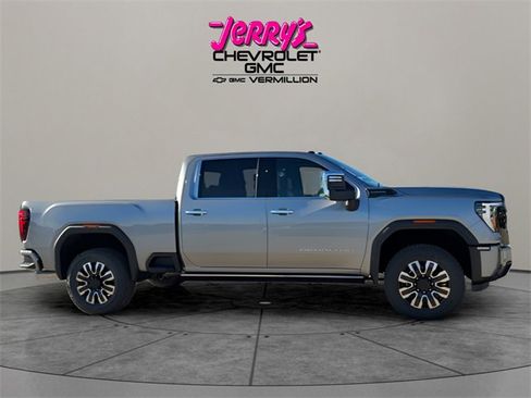 New 2026 GMC Sierra 2500 Denali Ultimate image 6