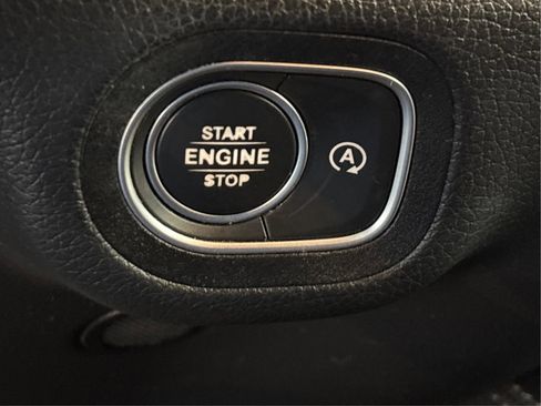 Used 2020 Mercedes-Benz GLS 450 4MATIC image 40