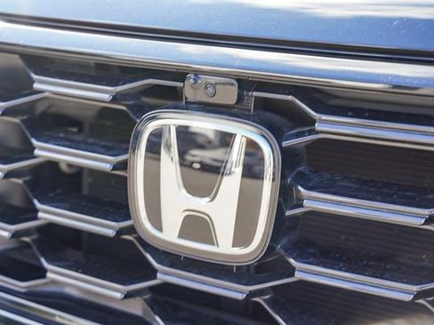 Used 2025 Honda Pilot Black Edition image 6