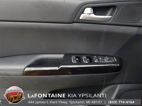 Used 2020 Kia Sportage EX image 13