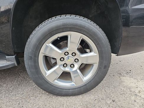 Used 2015 Chevrolet Tahoe LT image 38