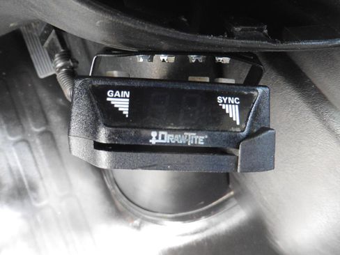 Used 2019 Chevrolet Express 2500 w/ Driver Convenience Package RWD image 11