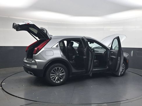 Used 2025 Cadillac XT4 Premium Luxury FWD image 46