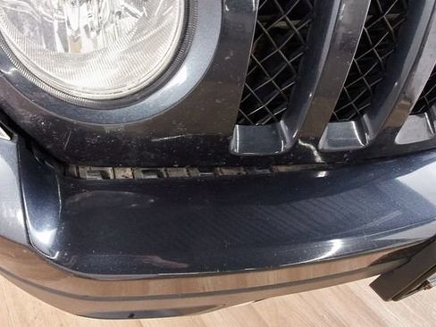 Used 2015 Jeep Patriot Latitude AWD/4WD image 24