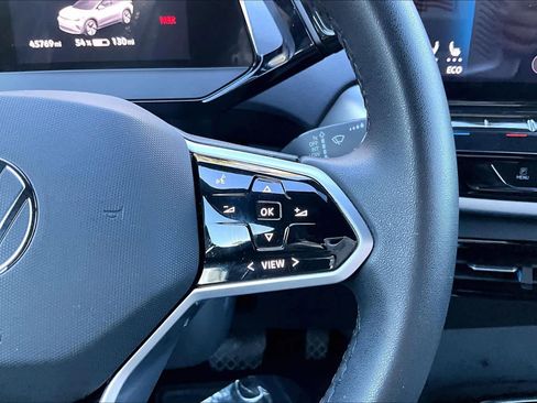 Used 2023 Volkswagen ID.4 Pro image 24