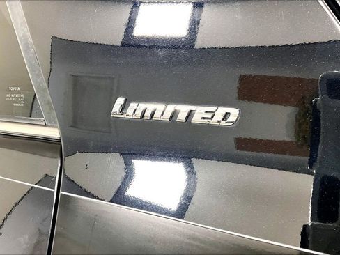 Used 2020 Toyota 4Runner Limited image 14