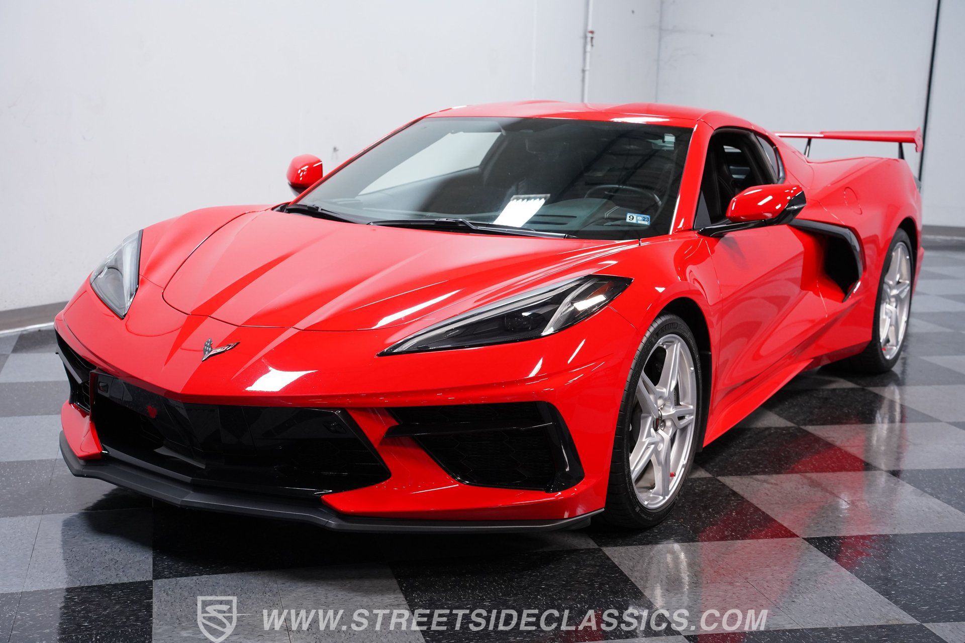 Used 2021 Chevrolet Corvette Stingray Preferred Cpe w/ Z51 Performance Package RWD image 16