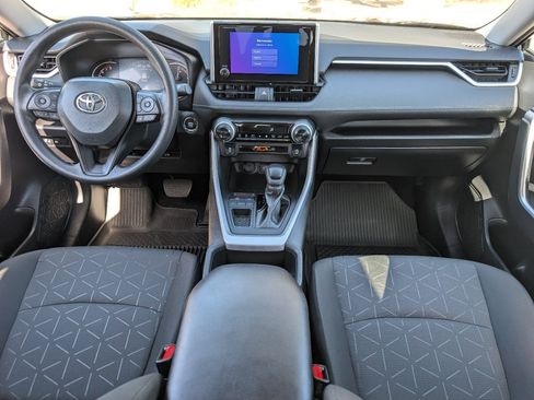 Used 2024 Toyota RAV4 XLE FWD image 4
