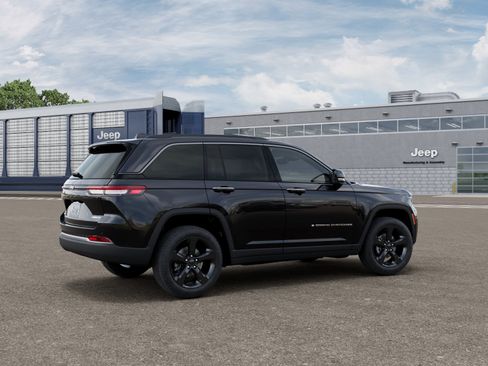 New 2026 Jeep Grand Cherokee Limited w/ Limited Altitude Package AWD/4WD image 16