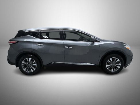 Used 2017 Nissan Murano S image 4