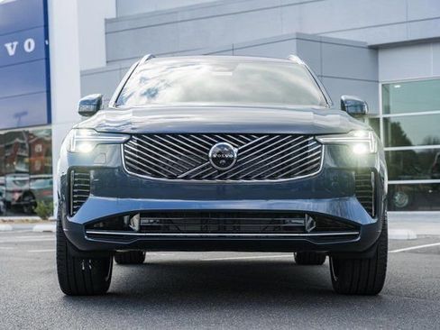 New 2026 Volvo XC90 B6 Ultra image 2