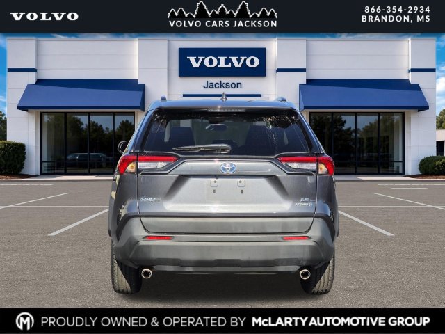 Used 2023 Toyota RAV4 LE AWD/4WD image 5