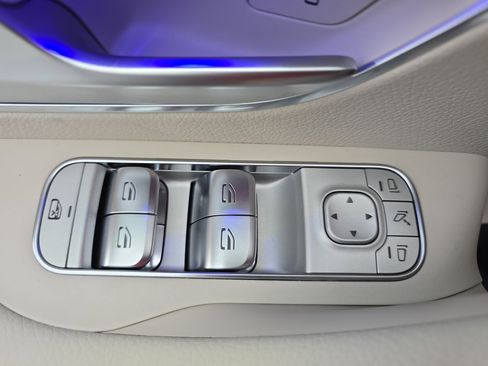 New 2026 Mercedes-Benz GLS 450 4MATIC image 29