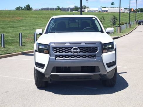 Used 2026 Nissan Frontier SV w/ All-Weather Content Package RWD image 3