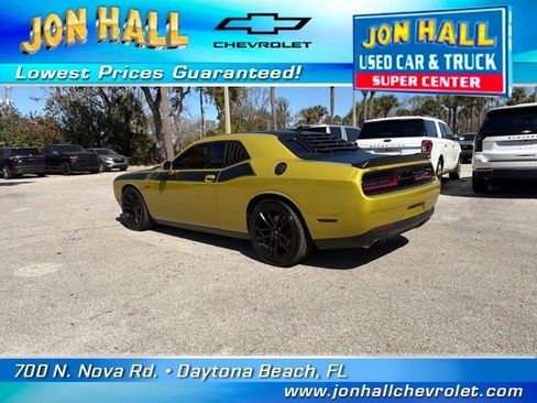Used 2021 Dodge Challenger R/T Scat Pack w/ T/A Package image 8