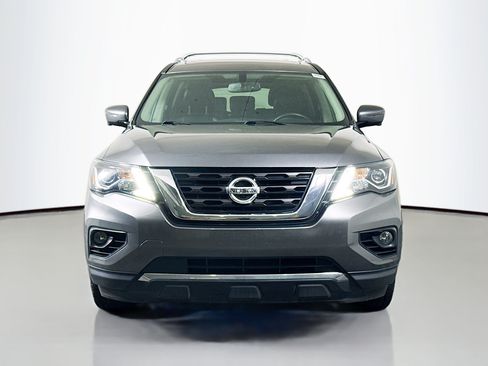 Used 2020 Nissan Pathfinder Platinum FWD image 2
