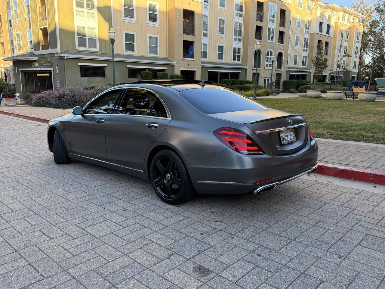 Used 2019 Mercedes-Benz S 560 Sedan image 9