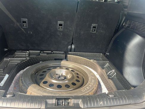 Used 2022 Ford Escape Titanium image 39