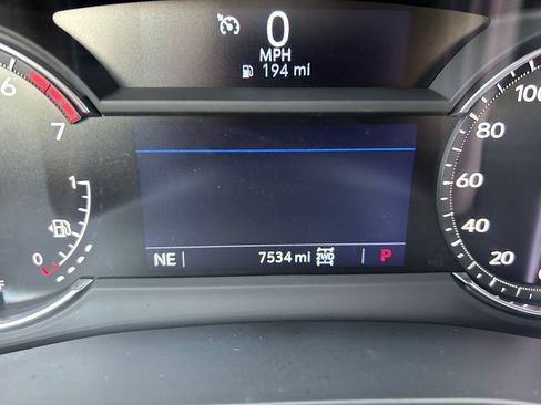 Used 2025 Cadillac XT6 Luxury image 27