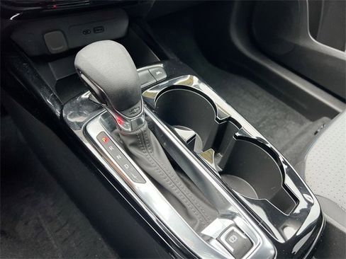 Used 2024 Chevrolet Trax LT w/ Driver Confidence Package image 15