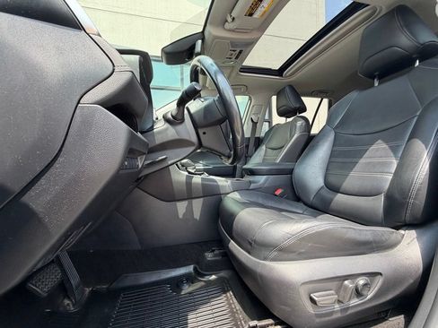 Used 2019 Toyota RAV4 Limited w/ All Weather Liner Package AWD/4WD image 8