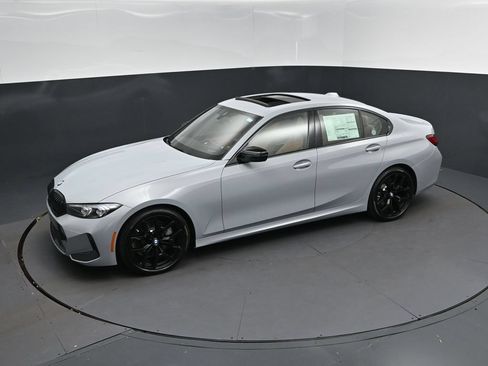New 2026 BMW 330i Sedan w/ M Sport Package RWD image 31