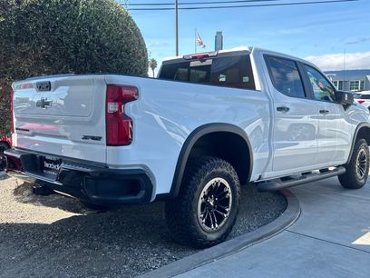 New 2026 Chevrolet Silverado 1500 ZR2 w/ LPO, Dark Essentials Package