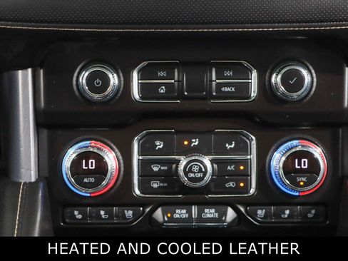 Used 2021 GMC Yukon XL SLT w/ SLT Premium Package AWD/4WD image 21