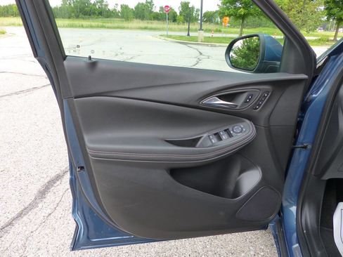 Used 2024 Buick Encore GX Avenir AWD/4WD image 20