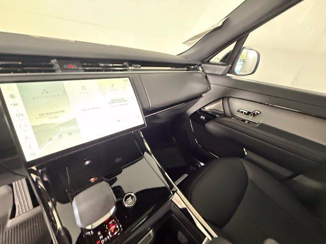 New 2026 Land Rover Range Rover Sport SE AWD/4WD image 24